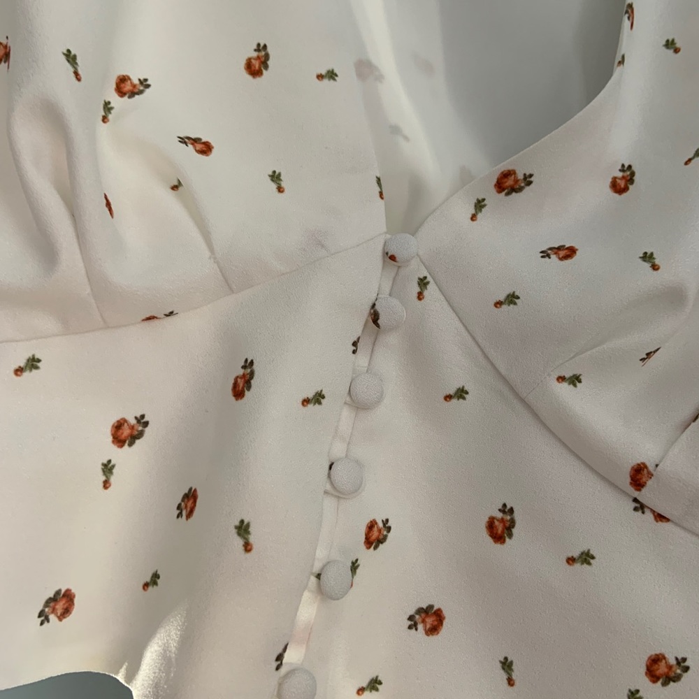 Backyard Roses Alex Front Button Top - Picture 4 of 5